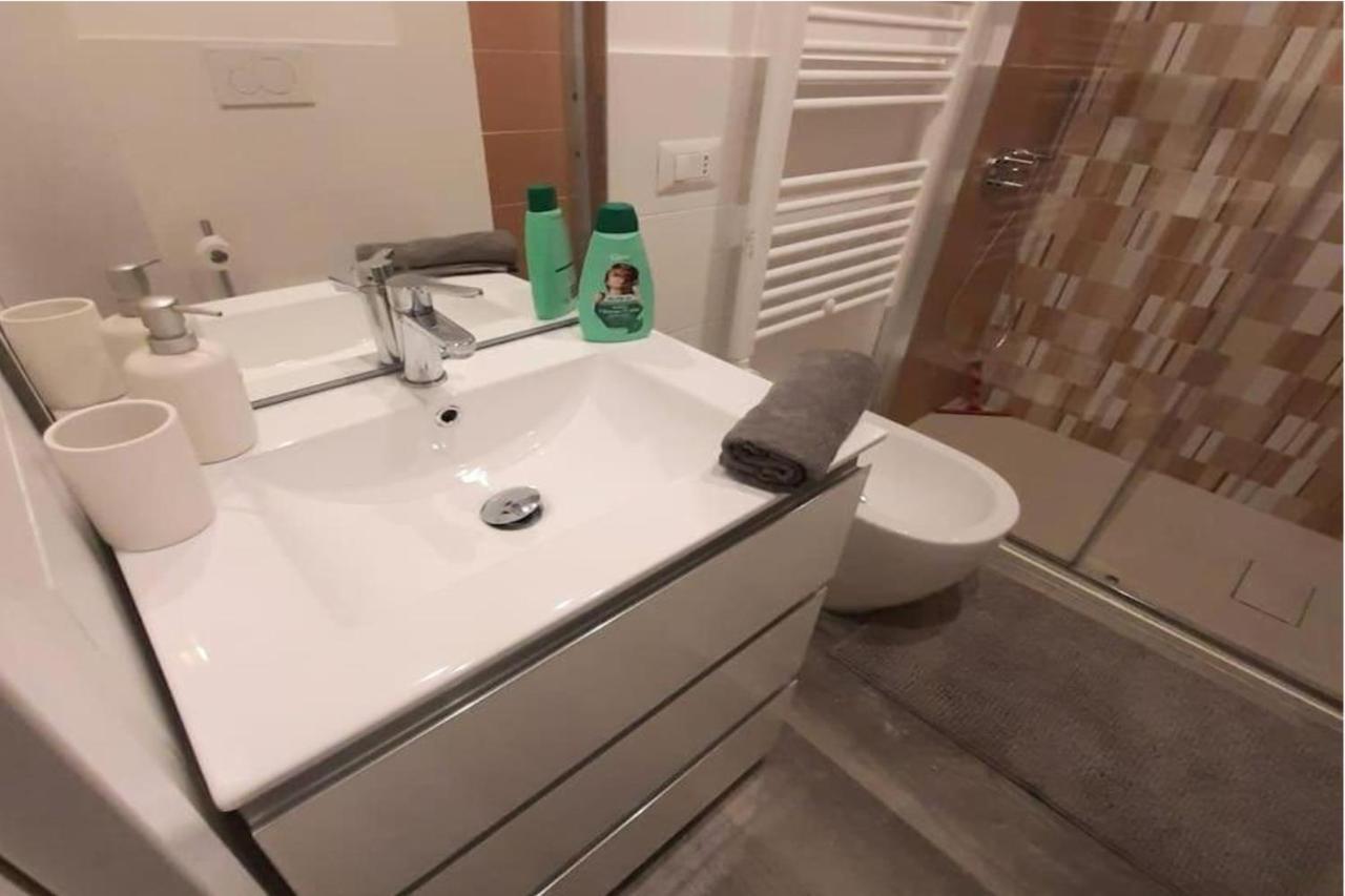 Appartamento In Centro A Milano Con A/C & Wi-Fi Екстериор снимка